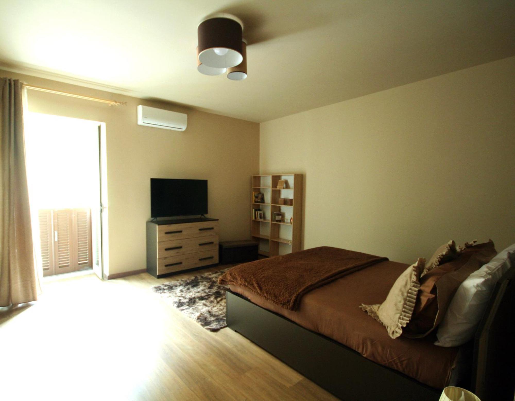 Casa Vacanze Oikia - Room Girasole Napoli Dış mekan fotoğraf
