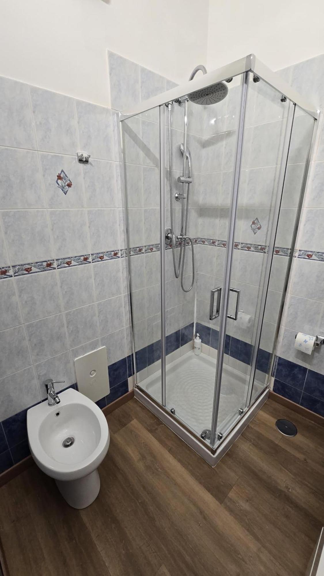Casa Vacanze Oikia - Room Girasole Napoli Dış mekan fotoğraf